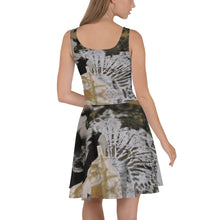 Load image into Gallery viewer, B Flare Dress